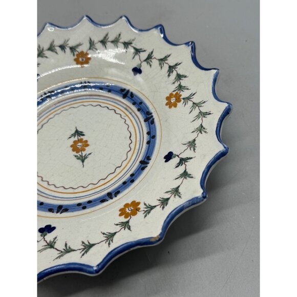 Vtg Portuguese Ceramic Plate bowl Floral Design & Scalloped Edges Hand-Painted - Picture 4 of 10